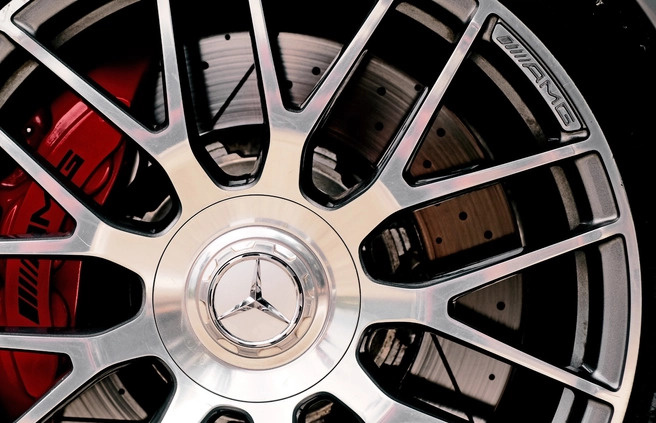 Mercedes-Benz Klasa C cena 319900 przebieg: 83500, rok produkcji 2019 z Pionki małe 596